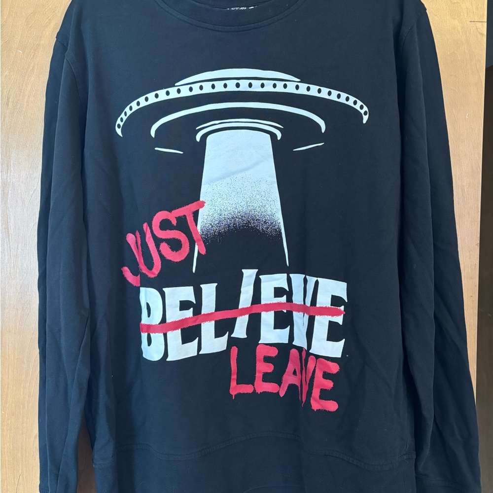 Black Graphic Sweatshirt with UFO Design